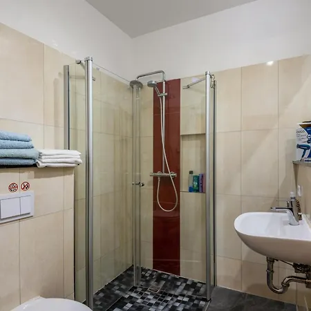 Διαμέρισμα Alex *